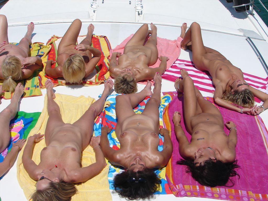 Cruise Ship Hotties
