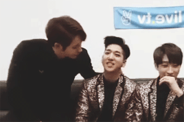 koiyomi:  baro’s first sneeze of 2016! 