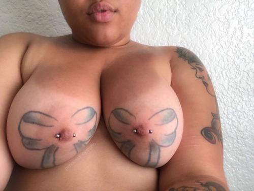 princesss-nympho: the pierced nipples are back!
