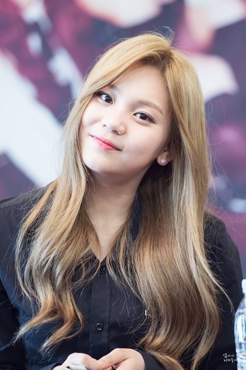 credits: umji mom ♡ please, do not edit.