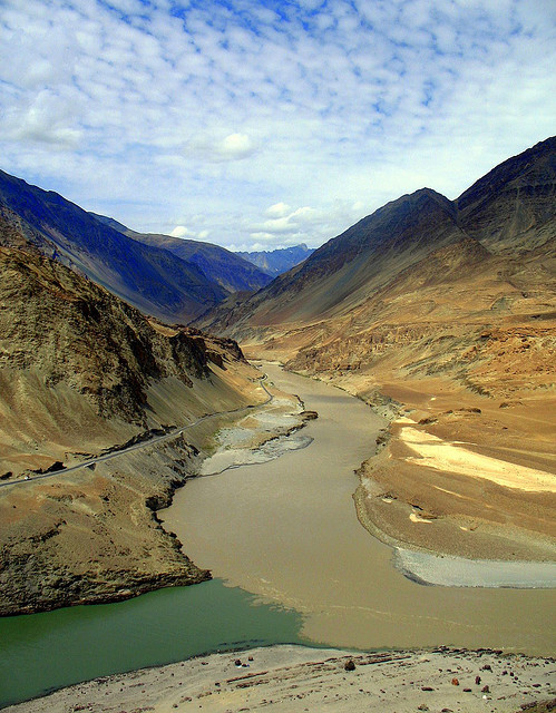 A tale of two rivers, the confluence of Indus and Zanskar in Ladakh, India (by ReefRaff).