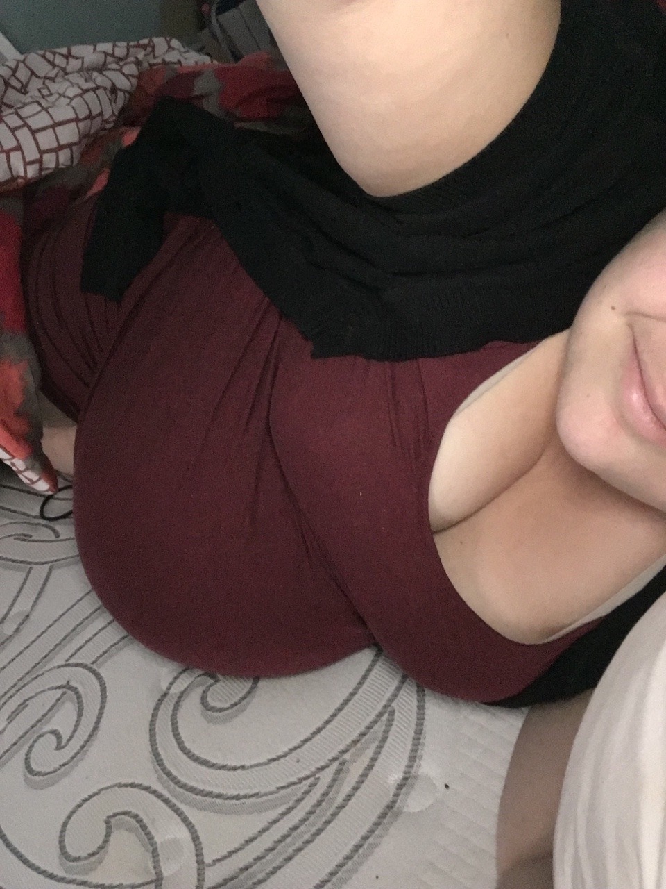 preggoalways:Same dress over the course of this pregnancy, oh how my belly has grown