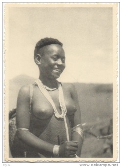   Congolese Banya-Bongo woman, via Delcampe.