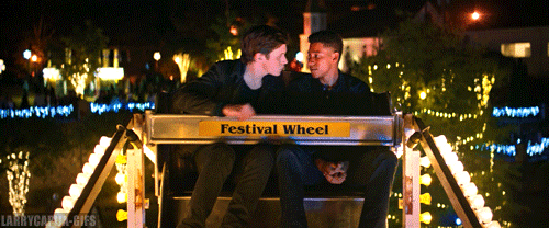 larrycapija-gifs:  Nick Robinson &amp; Keiynan LonsdaleLove, Simon (2018)