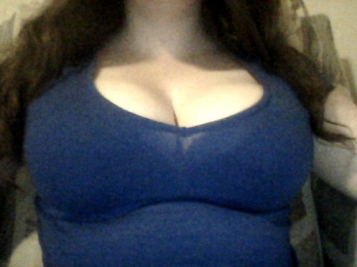 justsaypleaseandgetonyourknees:When you buy a new shirt and your boobs look fantastic… love it.