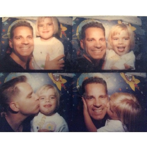 By far the cutest photo booth strip of my dad and I ever#tbt #throwbackthursday #lookslikepizzaplane