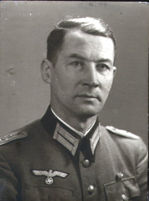 facets-of-humanity:Wilhelm Adalbert Hosenfeld was a German Army officer. He was transferred to Warsa