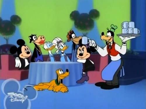 futbol-fangirls:  zip-a-de-do-da:  Does anybody remember this show? Where Mickey had a comedy club that all the classic characters would go to. Every episode there would be a different story line that had to do with the club and at the same time they