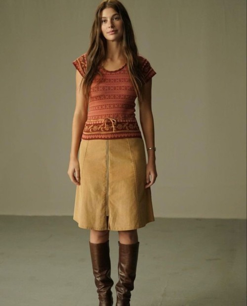 Camila Morrone/ Dunne (Pinterest)
