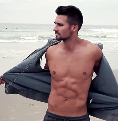 HottShirtlessGuys