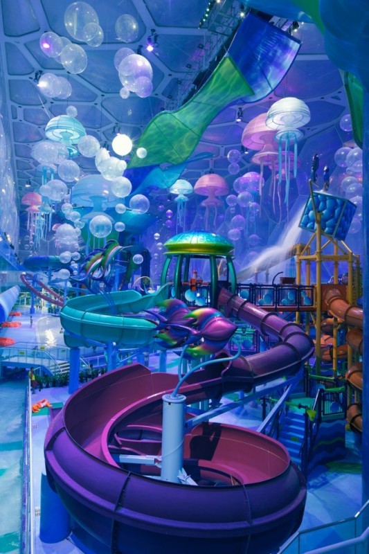 inthecornerofacircularroom:  wtf is this place, where is it, I wanna go now. 