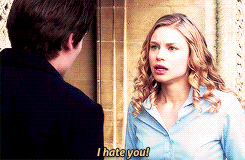 DAILY VAMPIRE ACADEMY