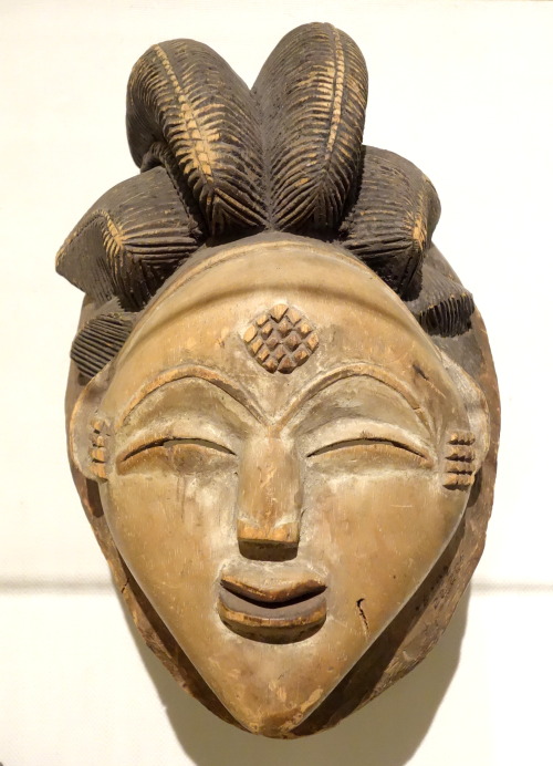 Mask for the Okuyi Society (Mukudj) of the Punu people, Gabon.  Artist unknown; late 19th centu