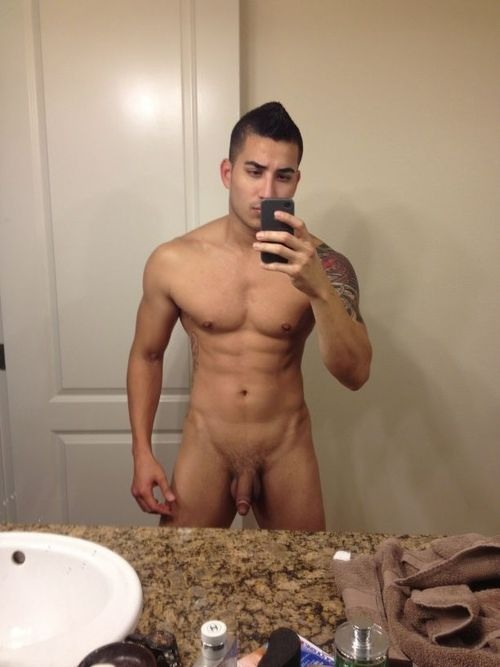 blakyokojones:  Every frame a winner…