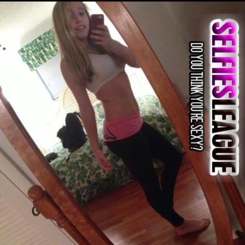 Fitness fanatics get voting - hit the big LIKE ♥ button and comment for @emilysfitness@emilysfitness