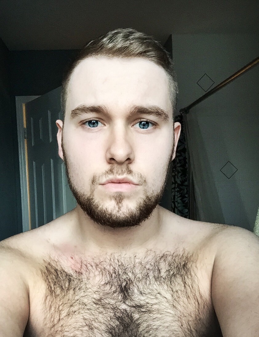 lighth0me:  post haircut pre swimming selfie 