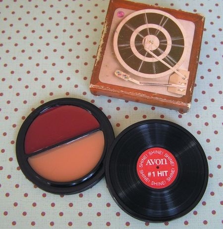 oliviaexplainsitall:  70’s avon lipgloss 
