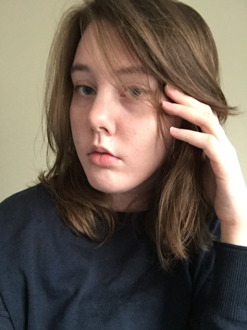bpdjedi:no one asked and i’m too ugly for six so here’s a new trend called… Two S