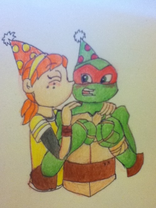 savannahsdrabbles:  As much as I dislike human/turtle ships in TMNT, I think human!Raph and April is