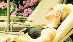 lana-del-grey:  Lana Del Rey in “Poolside” 