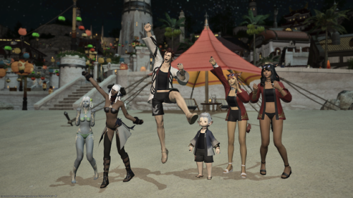 Had a ton of fun last night at @vylette-elakha‘s nameday beach party! Was great to finally mee