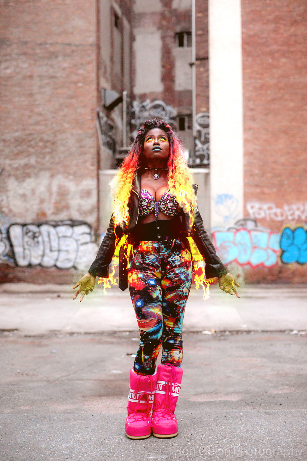 knitmeapony:  hantisedeloubli:  heirofglee:  My first photoshoot. Thanks to photography: