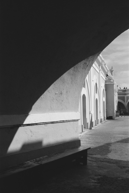 San Juan, Puerto Rico. Shot on T-MAX100 with Leica M3 and 50 f/2.by Tyler Phenes