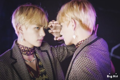 ktaehyngs: Kim Taehyung is the definition of beauty.