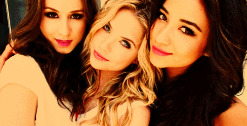 Tirando foto com as minhas amigas: