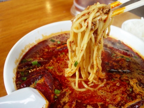 omame:  世界一辛い坦々麺: ぶらり！！　散歩道！！