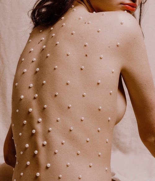 nevver:  Does this look infected to you? Leeor Wild