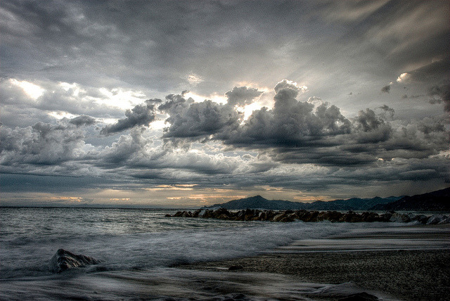 gravitationalbeauty:  the storm approaching by Fabrizio Biasotti
