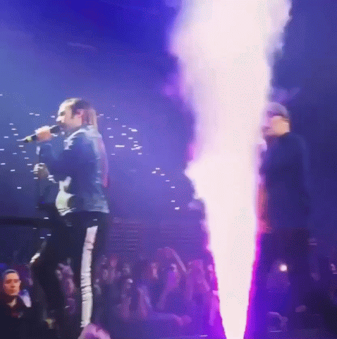 typicaltumblerer:joannaeris:“Save Rock And Roll” Arena Birmingham March 27, 2018 Mia instagram 