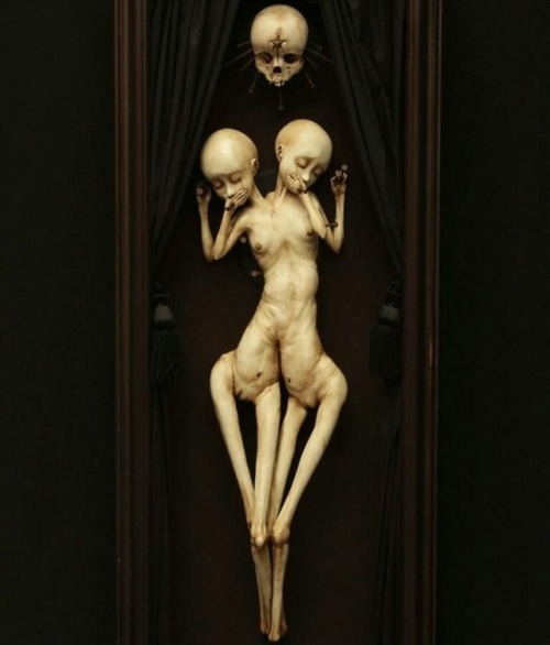 x-heesy: Emil Melmoth my sculptures Archiv