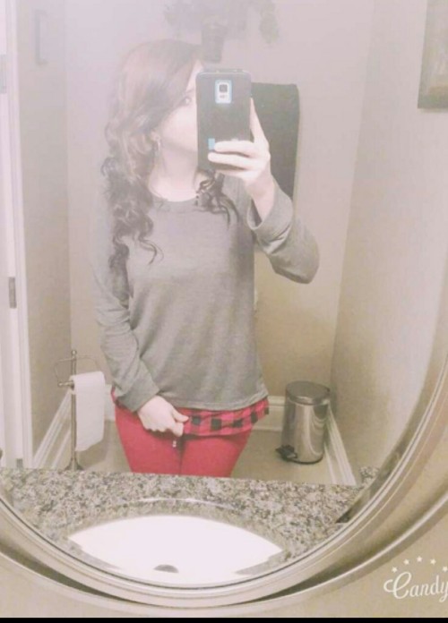 shout-out-to-your-girl:  Submission! Shout out to Carolann! 