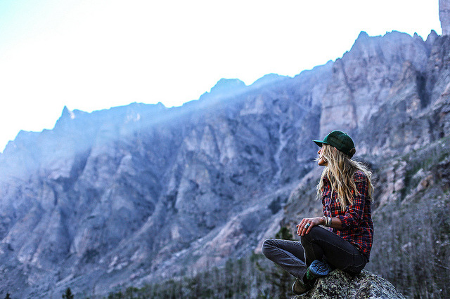 with-grace-and-guts:  First Light by The Noisy Plume on Flickr. 