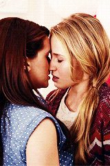 the-inspired-lesbian:  Love &amp; Lesbians 🌈