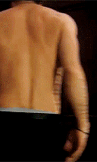 nude-male-magazine:  male-and-others-drugs:  Mark Ruffalo   Big juggling yummy ass