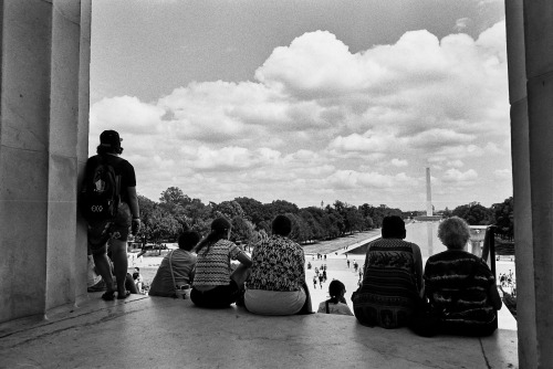 shillwaffer: Ilford Hp5 and the Lincoln Memorial.