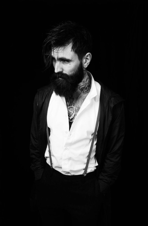 ordiri:  Sunday morning heart attack: Ricki Hall shot by Charles Moriarty for 360grados 