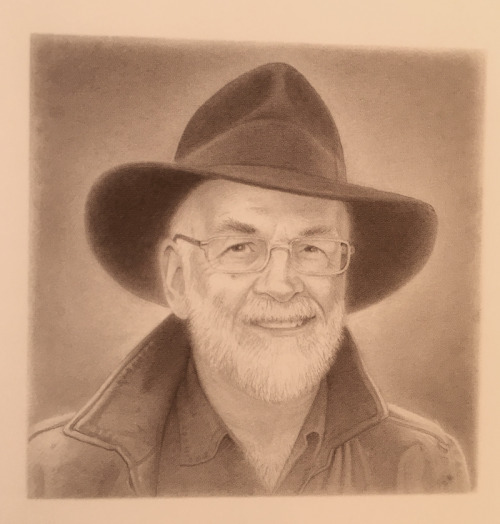 noirandchocolate:“Sir Terry Pratchett” by Paul KidbyTaken from “Terry Pratchett’s Discworld Imaginar