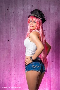 hotcosplaychicks:  Poison 4 by MisaCosplayLove Check out http://hotcosplaychicks.tumblr.com for more awesome cosplay