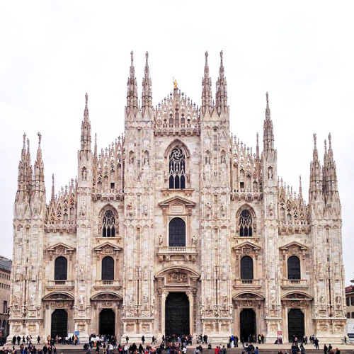 Sex fairytale-europe:  Piazza Duomo, Milano, pictures