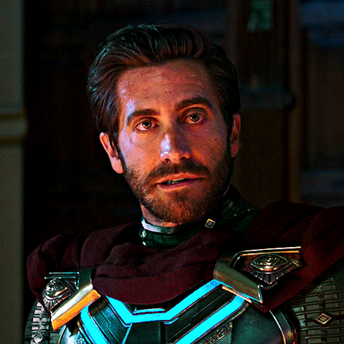 victoria-pedretti:JAKE GYLLENHAAL as MYSTERIO— Spider-Man: Far from Home, 2019