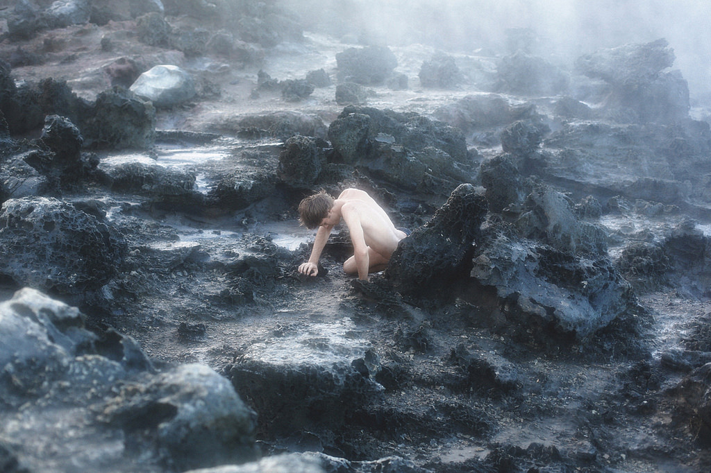 dionysus-child:  ART / GLOW / PALE