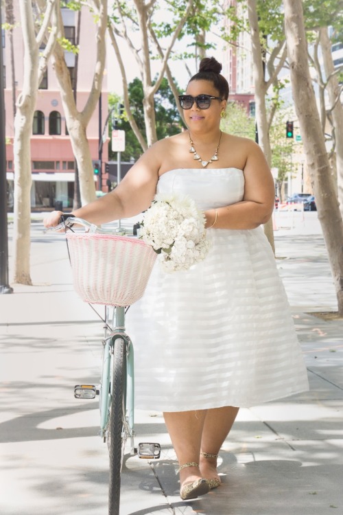 (via GarnerStyle | The Curvy Girl Guide: 7 Things You Need To Know About Riding Bikes While Fat)