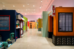 spookyrunohatesyou:  whimsebox:  Ana Serrano, Salon of Beauty, lifesize town built ofcardboard, construction paper, acrylic paint, etc, Rice Gallery, Houston, Texas  so cute! wish i could live there!