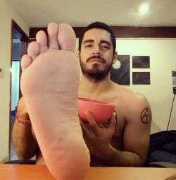 bestgayfeet:  2871