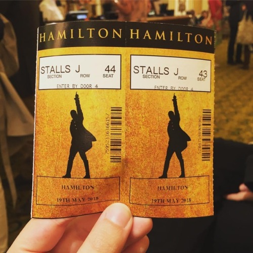 They’ll tell the story of tonight ✨ #hamilton #workwork (at Hamilton West End)