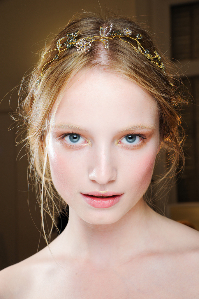 chiffonandribbons:  Valentino Couture F/W 2011 Beauty 